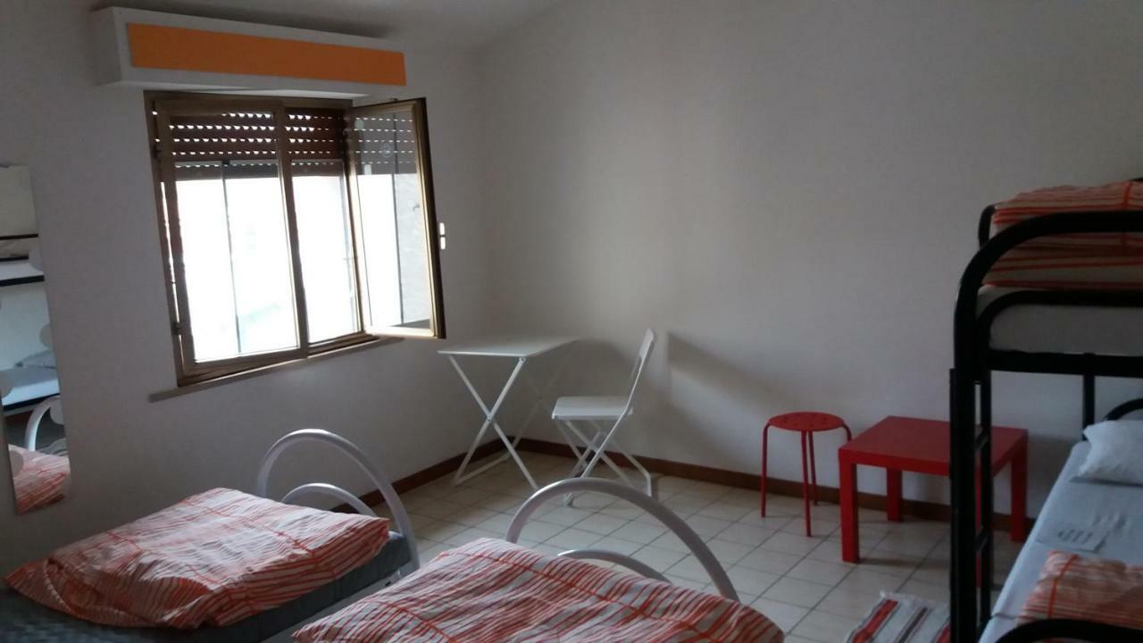 Hostel Easy Πίζα Εξωτερικό φωτογραφία